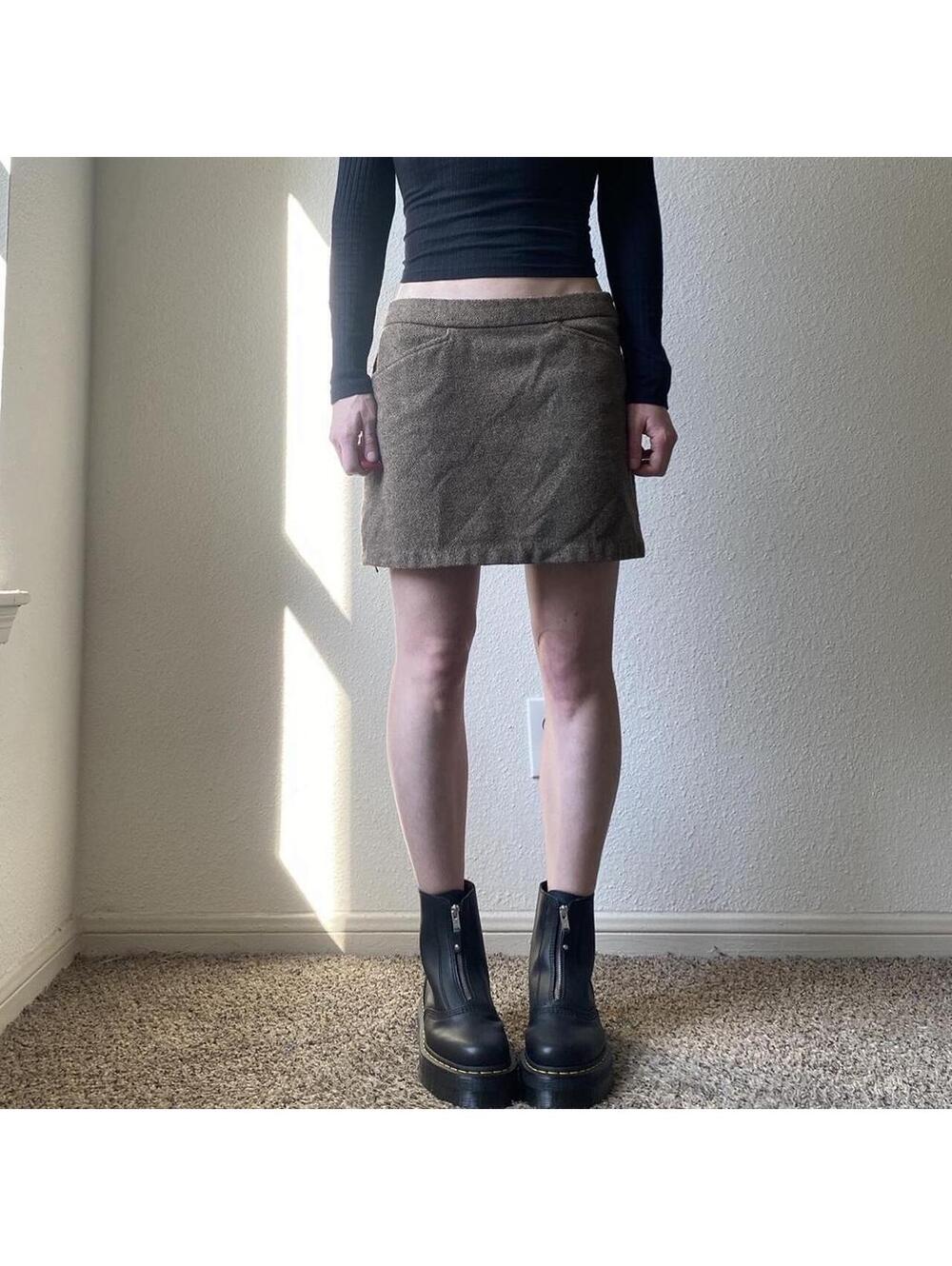 Vintage authentic rare y2k Gap low rise mini brown half wool skirt